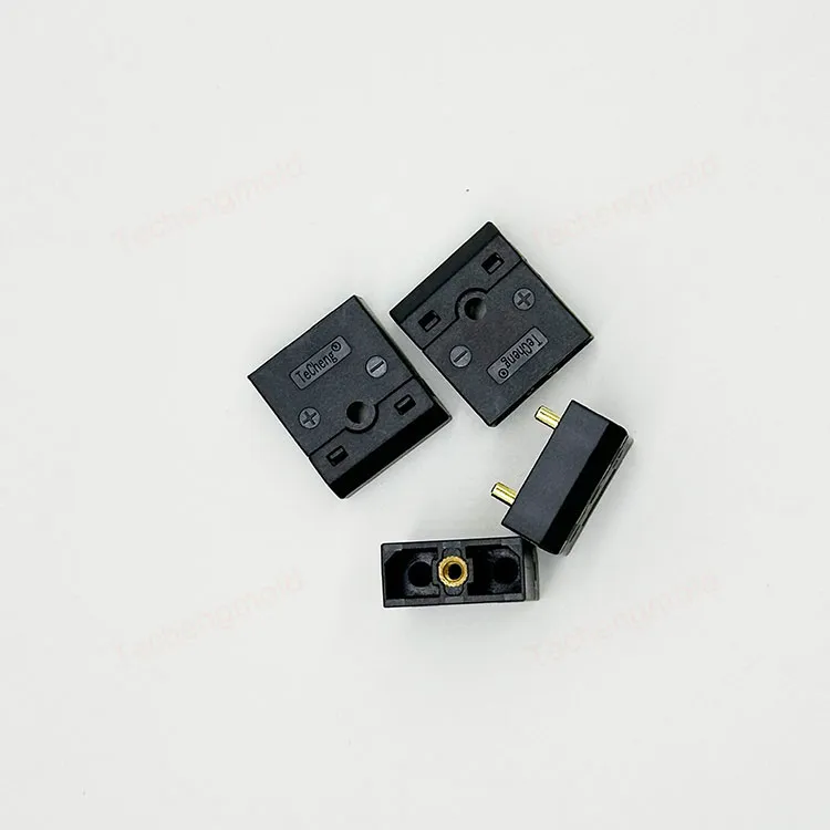 特诚科技PEI精密注塑件实拍 2